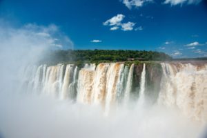 Qual a época de cheia em Foz do Iguaçu?
